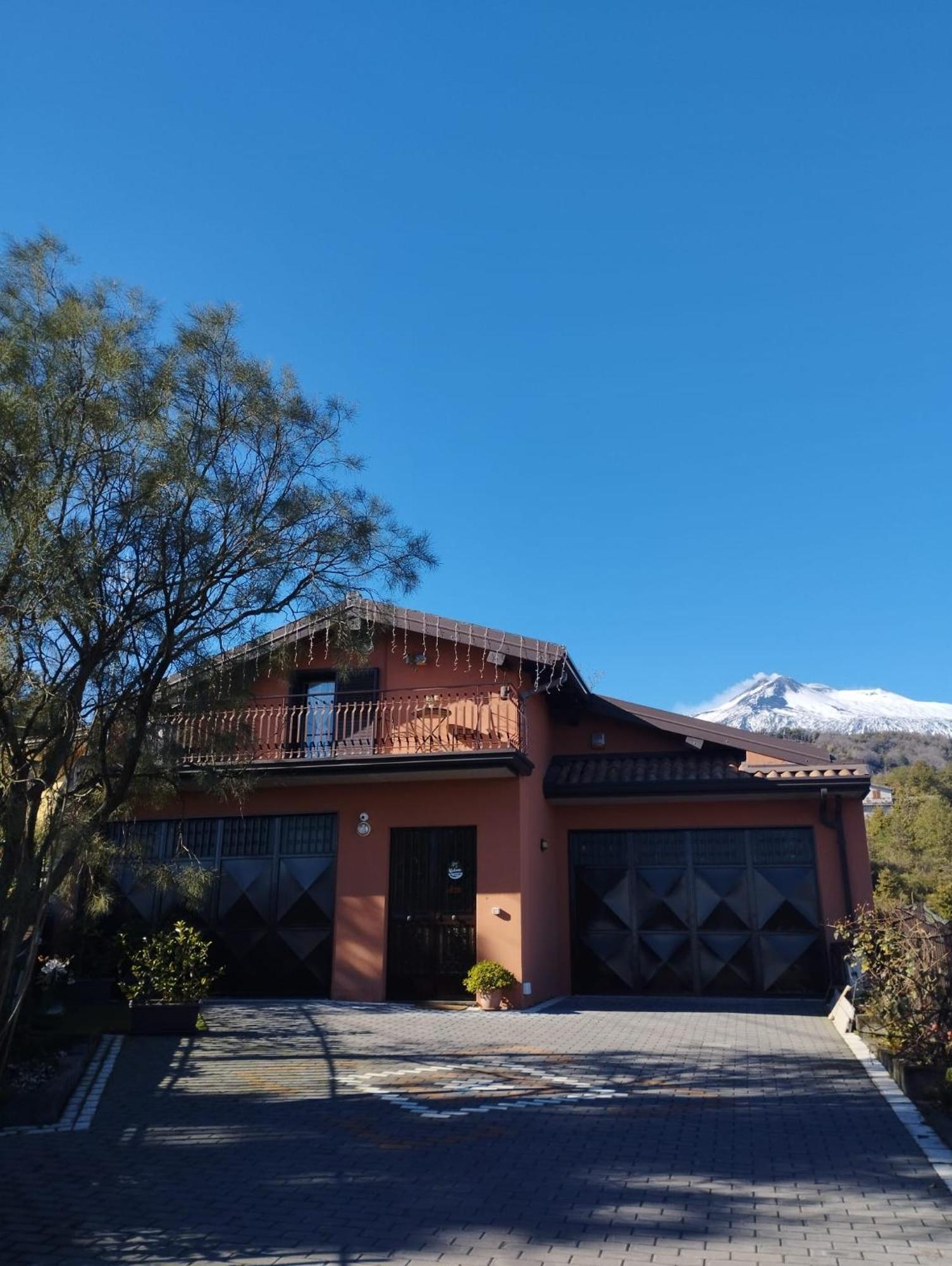 Petite Maison Dell'Etna 米罗 外观 照片